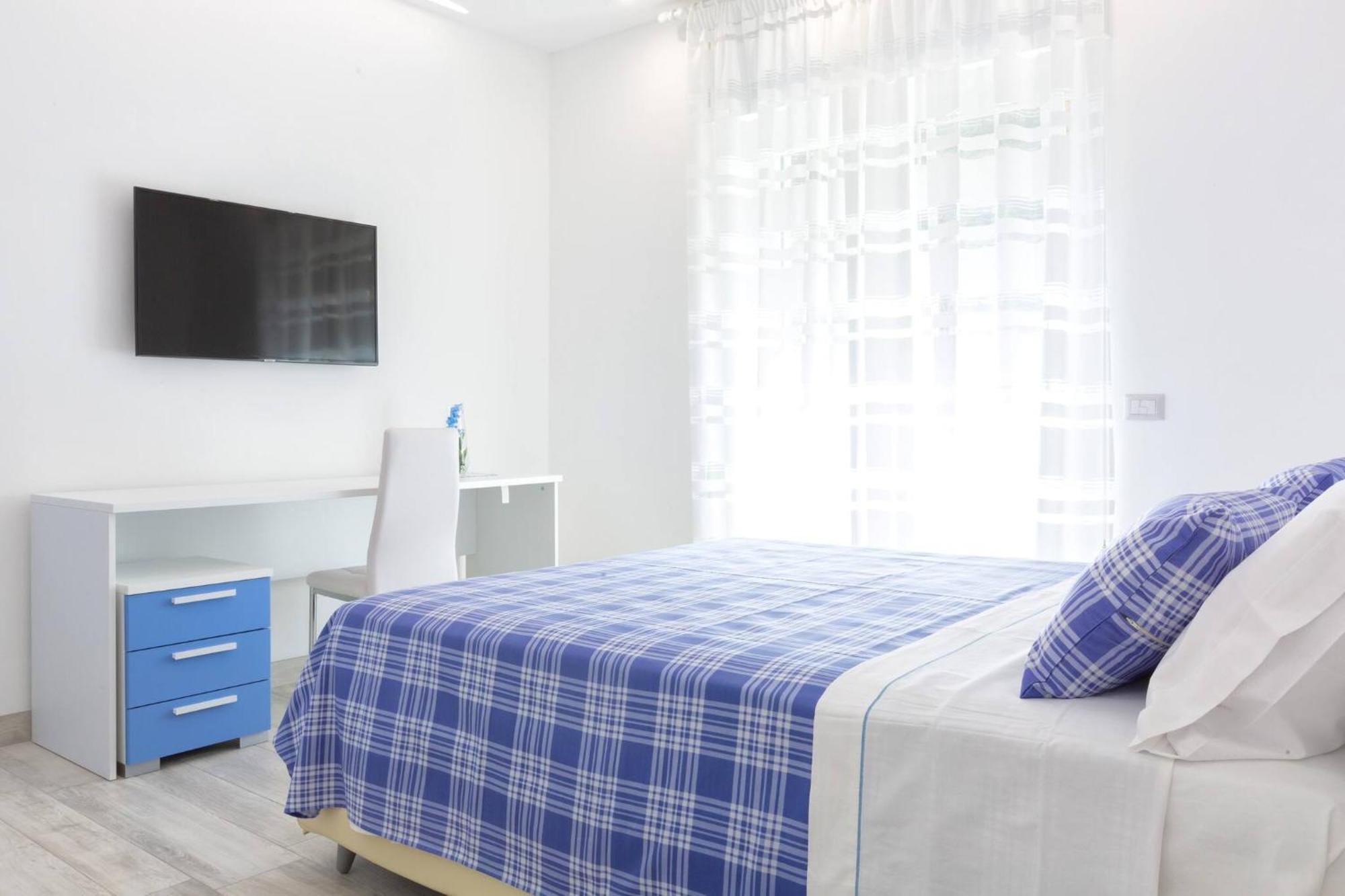 Sorrentovibes - New & Stylish Two Bedroom Apartment With Balconies Екстериор снимка