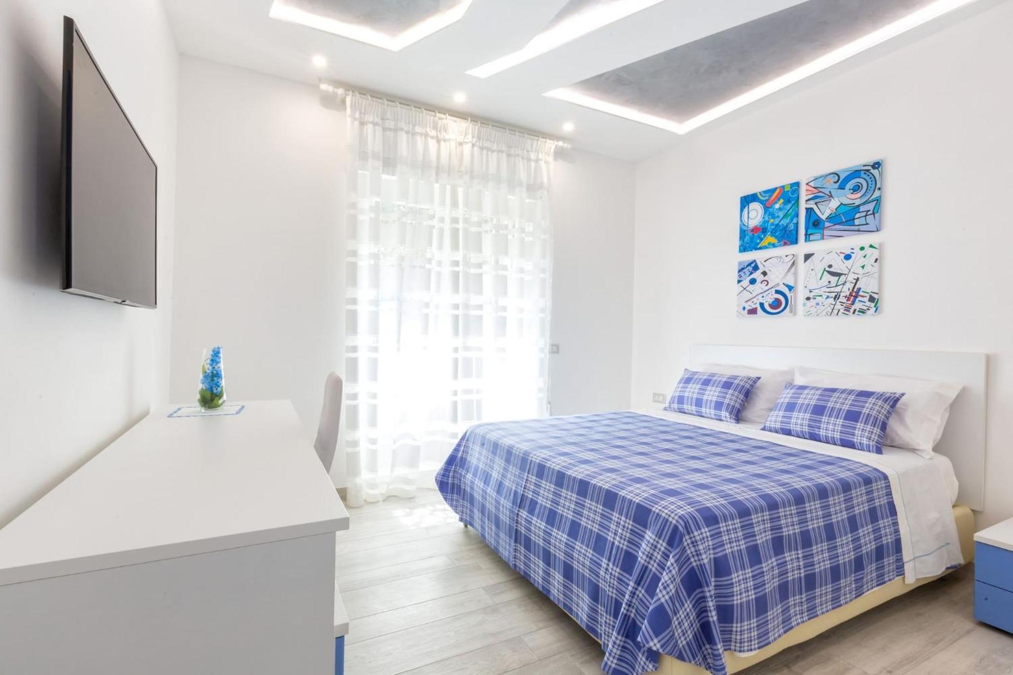 Sorrentovibes - New & Stylish Two Bedroom Apartment With Balconies Екстериор снимка
