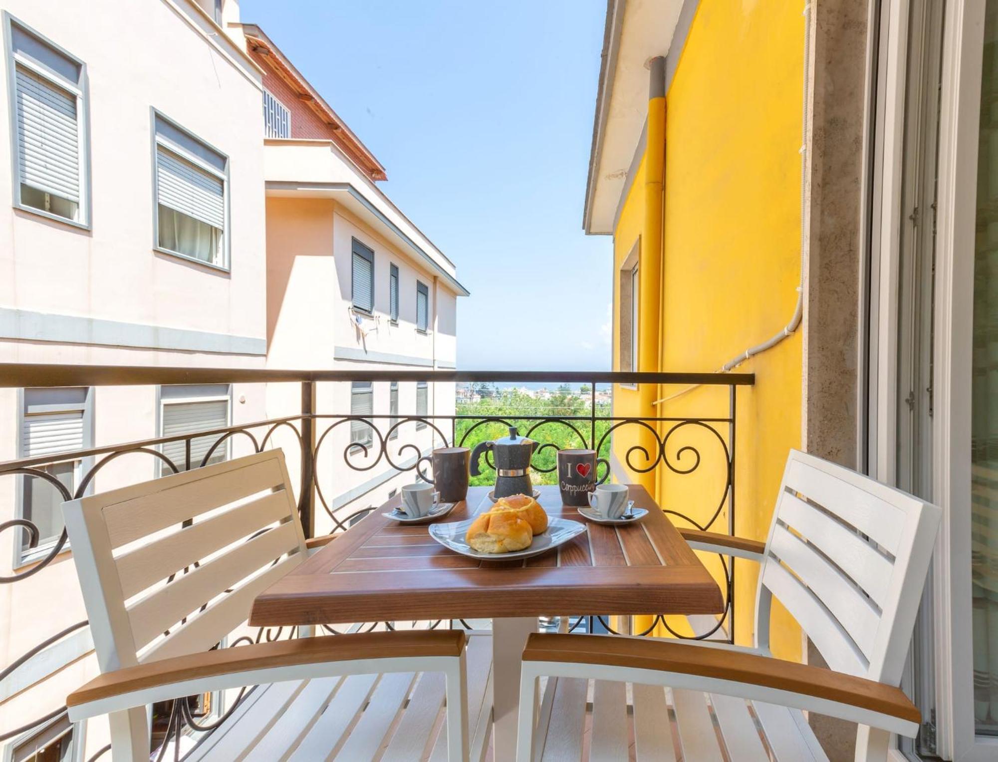 Sorrentovibes - New & Stylish Two Bedroom Apartment With Balconies Екстериор снимка